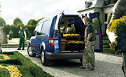 Simply versatile: the Caddy Maxi Kombi panel van.